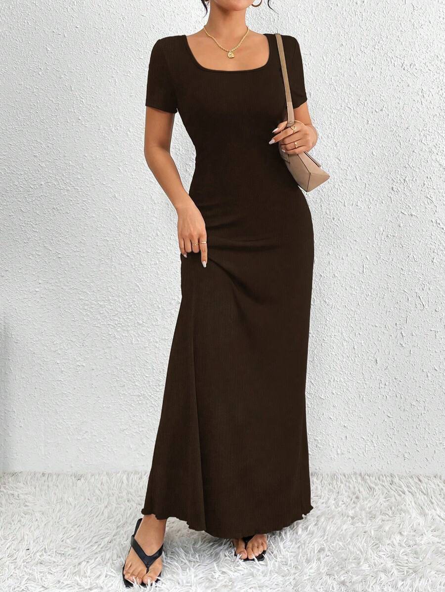 Clasi Relaxiva Elegant Square Neck Dress