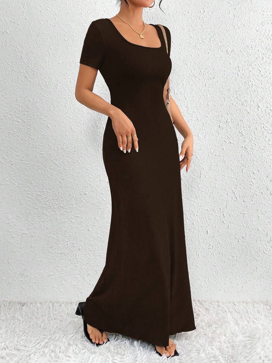 Clasi Relaxiva Elegant Square Neck Dress