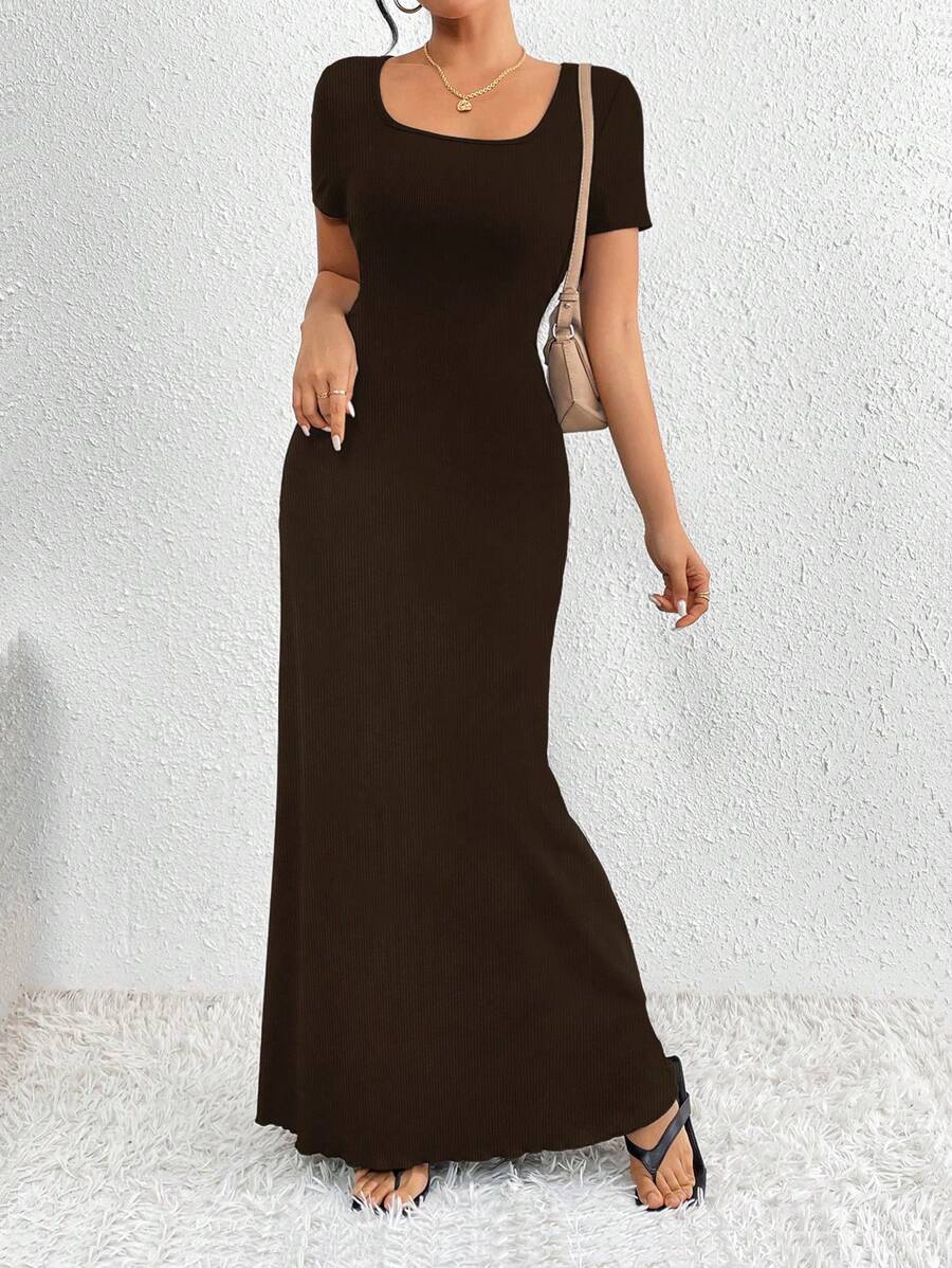 Clasi Relaxiva Elegant Square Neck Dress