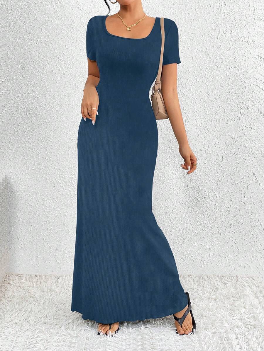 Clasi Relaxiva Elegant Square Neck Dress