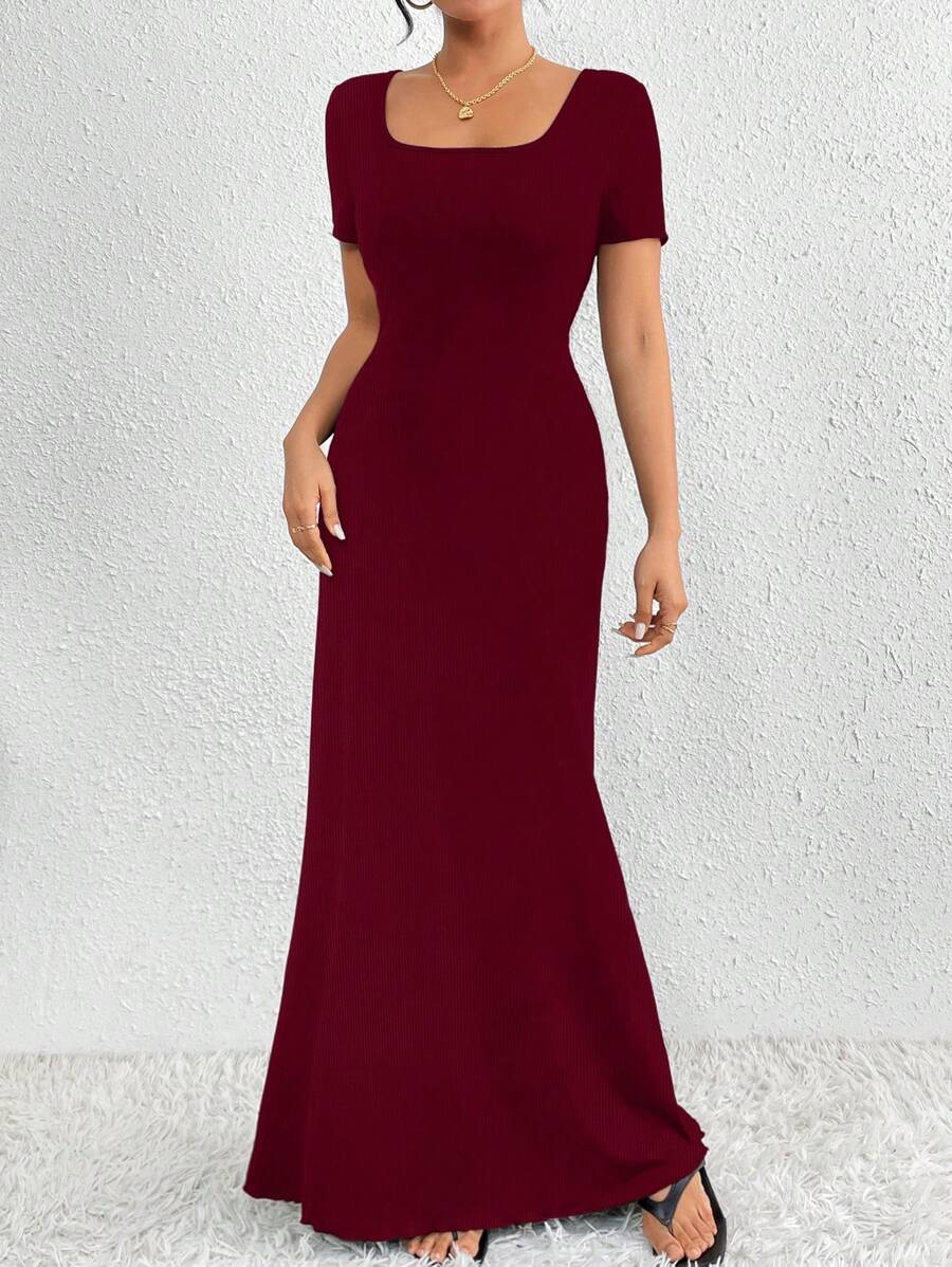 Clasi Relaxiva Elegant Square Neck Dress