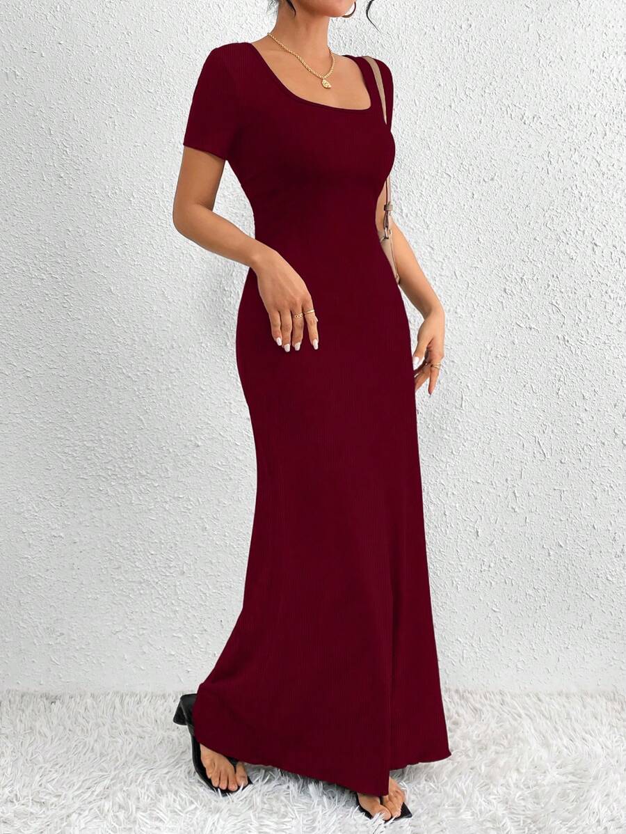 Clasi Relaxiva Elegant Square Neck Dress