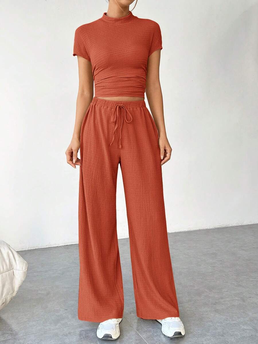 Plain Summer Set – Crop Top and Flowy Pants