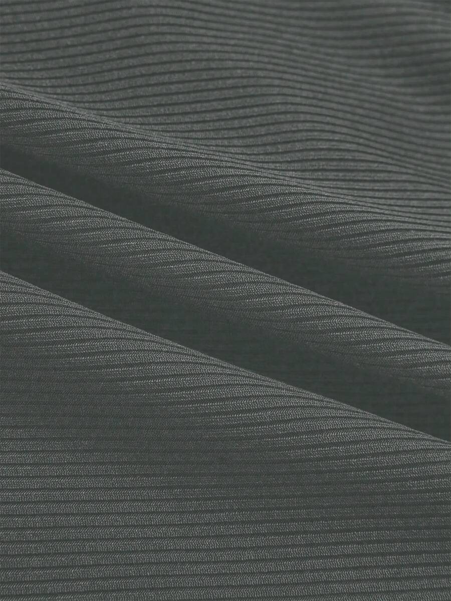 Casual Outfit – Button-Down Tank Top and Pants