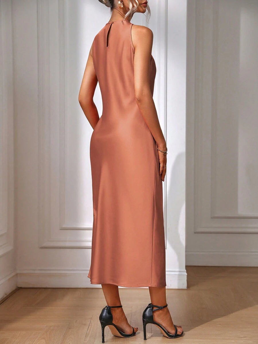 Elegant Green Silk Maxi Dress with Slit