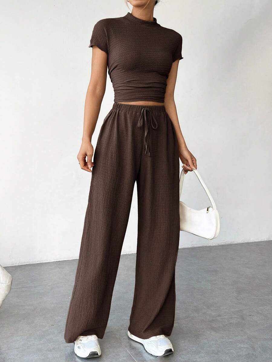 Plain Summer Set – Crop Top and Flowy Pants