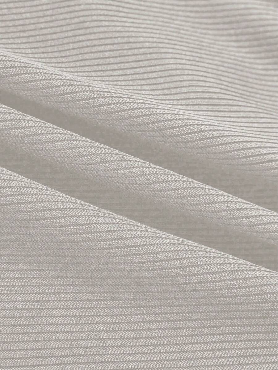 Casual Outfit – Button-Down Tank Top and Pants