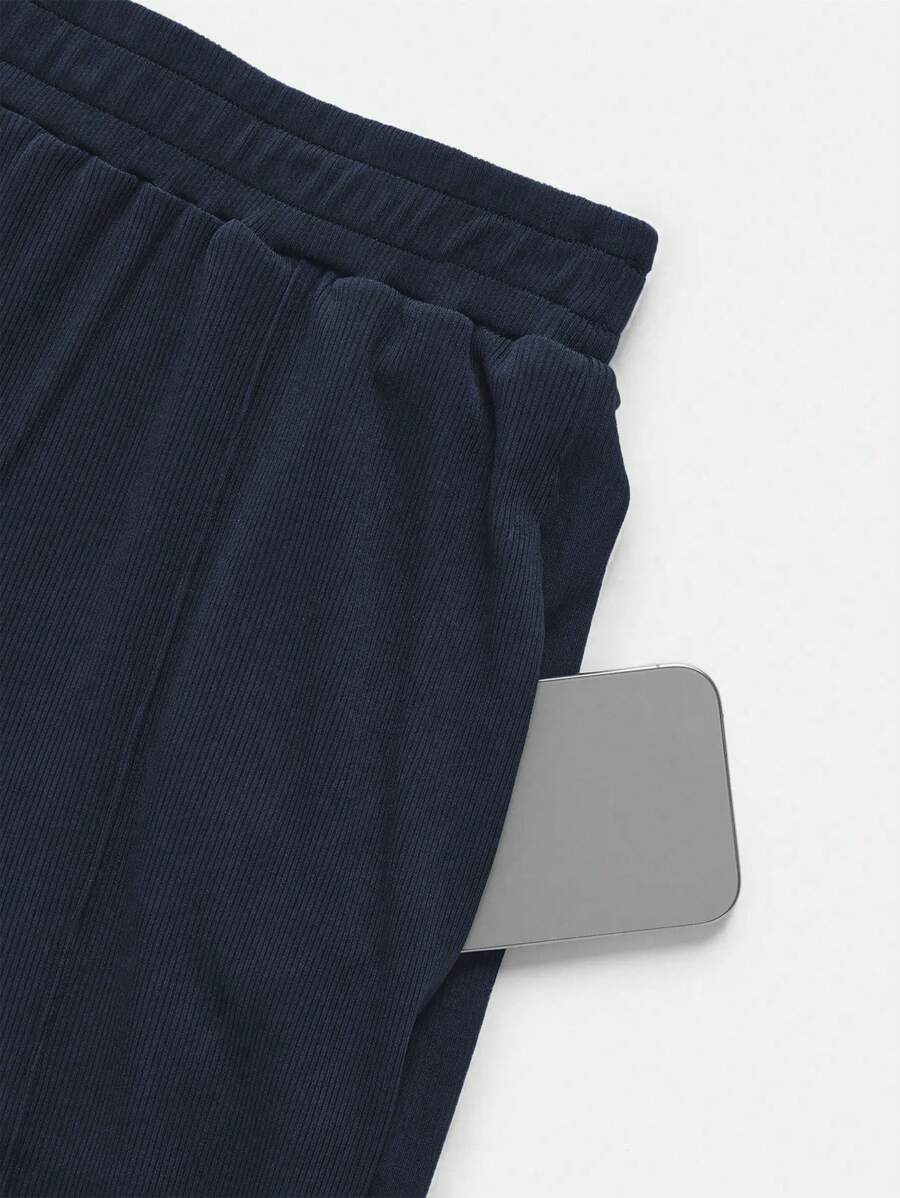 Casual Outfit – Button-Down Tank Top and Pants