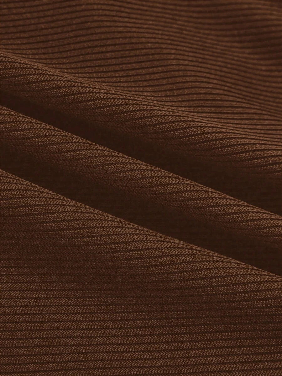 Casual Outfit – Button-Down Tank Top and Pants