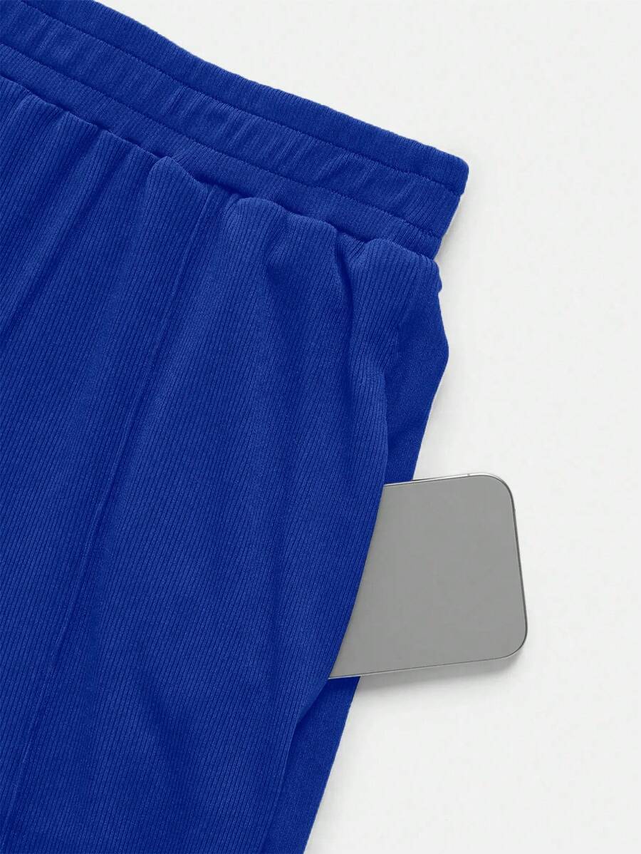 Casual Outfit – Button-Down Tank Top and Pants