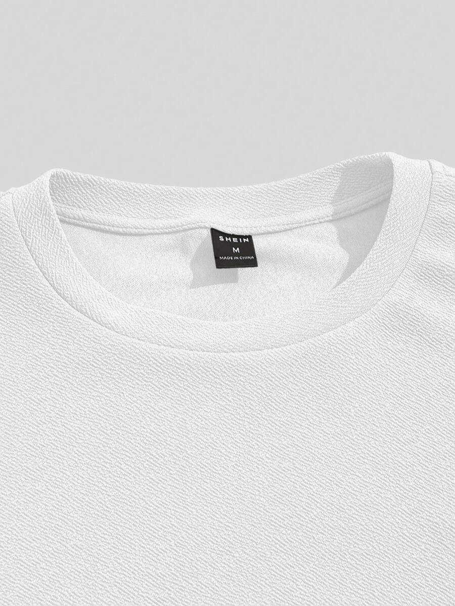 Men's Summer Outfit – Cropped T-shirt & Jogging Suit