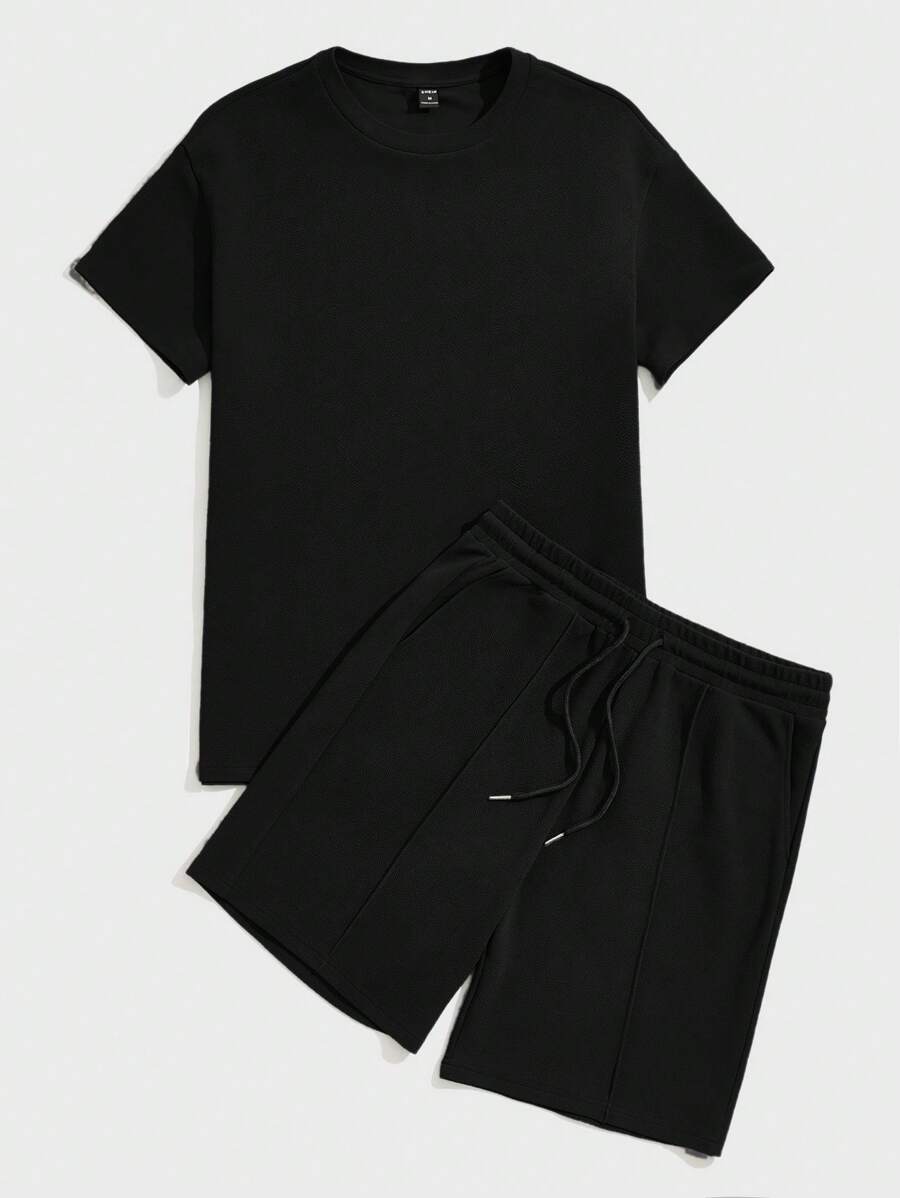 Men's Summer Outfit – Cropped T-shirt & Jogging Suit