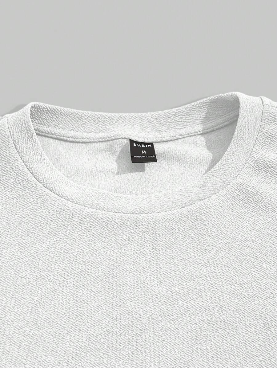 Men's Summer Outfit – Cropped T-shirt & Jogging Suit