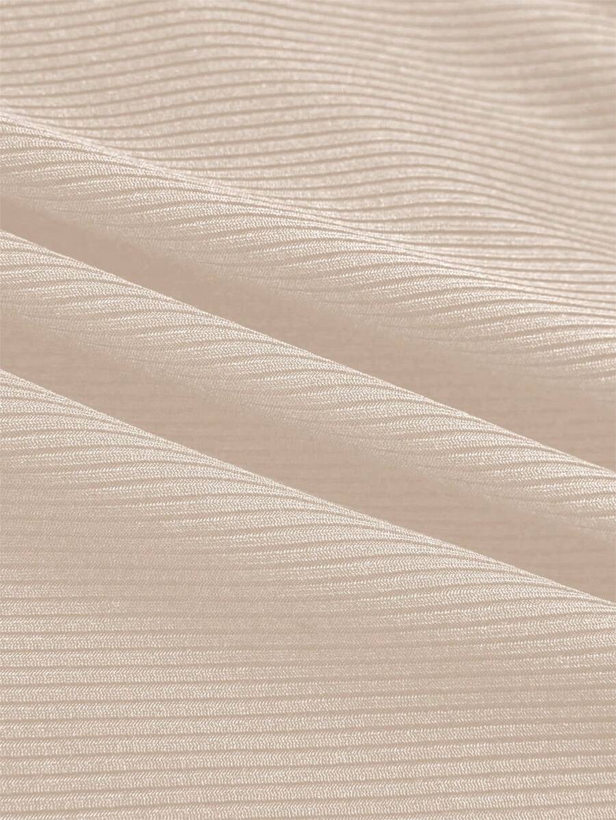 Casual Outfit – Button-Down Tank Top and Pants