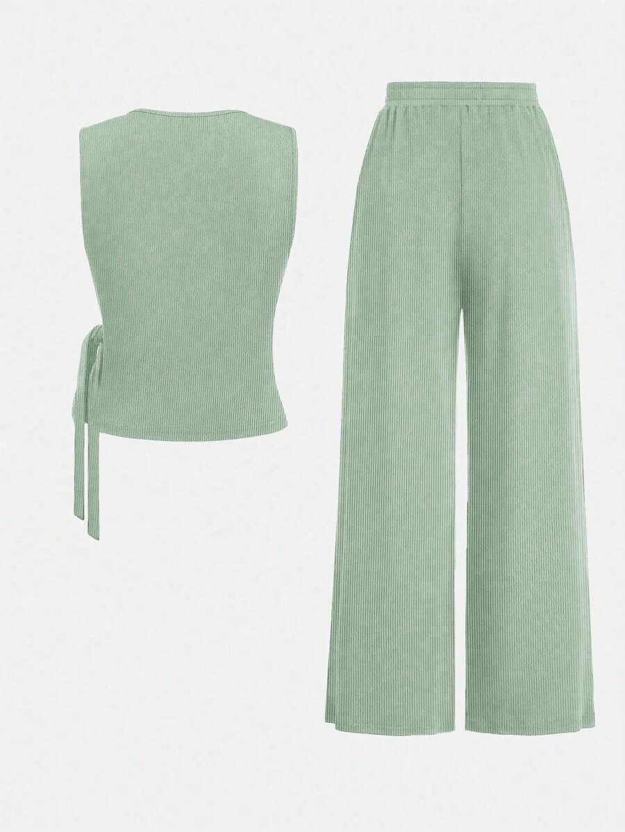 Casual Outfit – Button-Down Tank Top and Pants