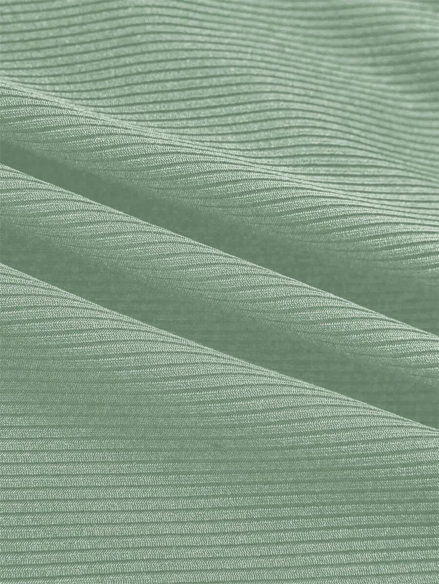 Casual Outfit – Button-Down Tank Top and Pants