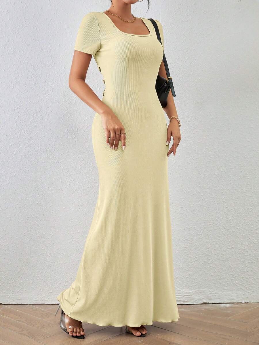 Clasi Relaxiva Elegant Square Neck Dress