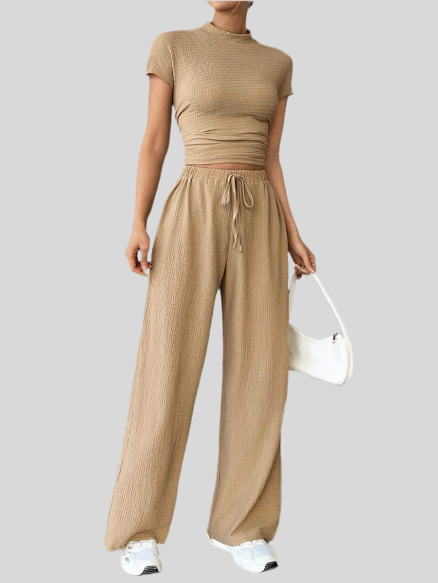 Plain Summer Set – Crop Top and Flowy Pants